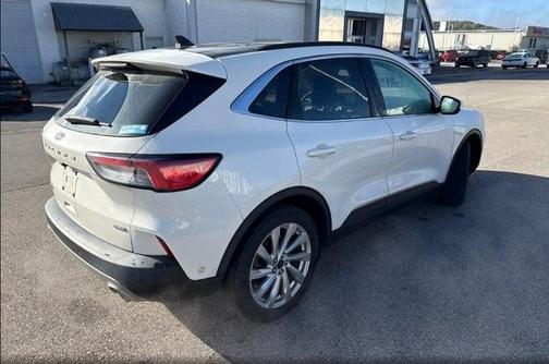 2021 Ford Escape Titanium Hybrid