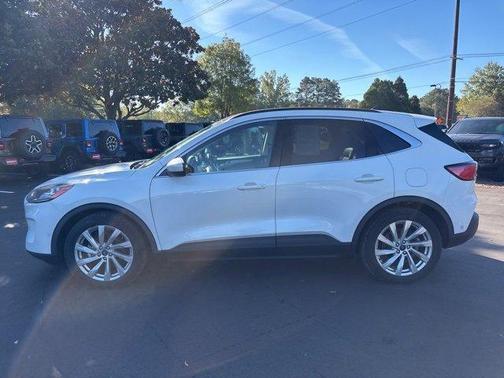 2021 Ford Escape Titanium Hybrid