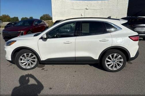 2021 Ford Escape Titanium Hybrid
