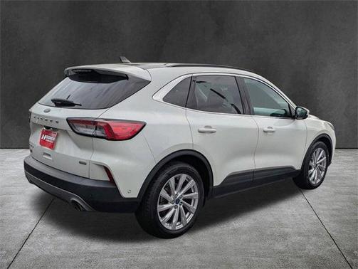 2021 Ford Escape Titanium Hybrid