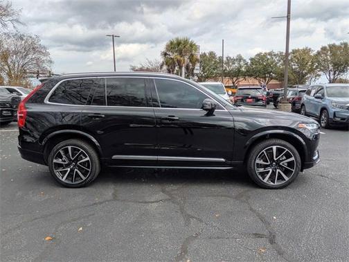 2023 Volvo XC90 B6 Plus 7-Seater