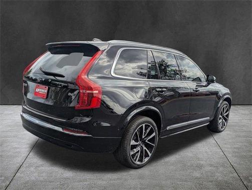 2023 Volvo XC90 B6 Plus 7-Seater
