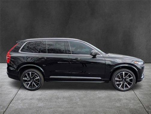 2023 Volvo XC90 B6 Plus 7-Seater