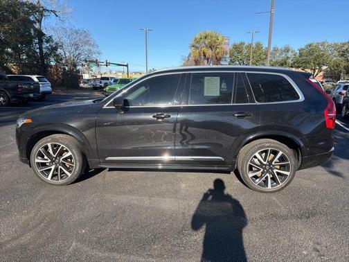 2023 Volvo XC90 B6 Plus 7-Seater