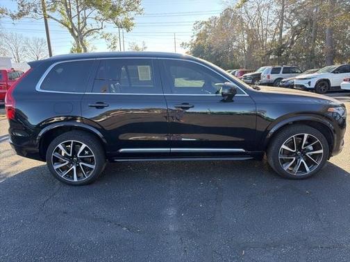 2023 Volvo XC90 B6 Plus 7-Seater