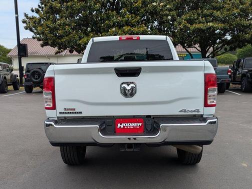 Bright White Clearcoat 2024 RAM 2500 Big Horn