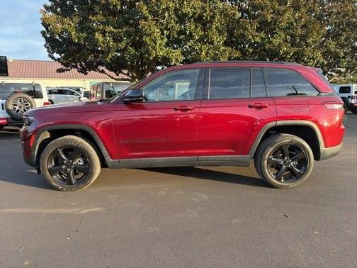 2023 Jeep Grand Cherokee Altitude