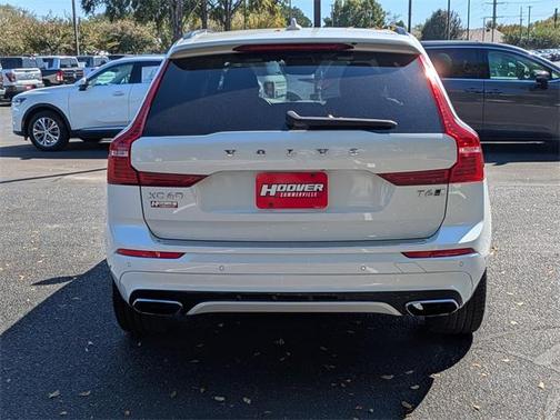 2021 Volvo XC60 T6 R-Design