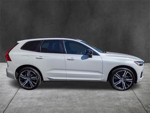 2021 Volvo XC60 T6 R-Design
