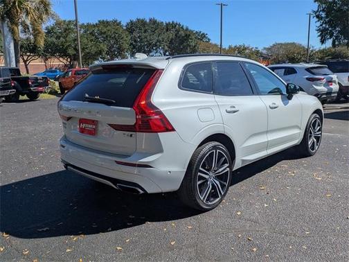 2021 Volvo XC60 T6 R-Design