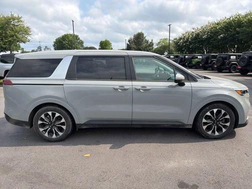 Ceramic Silver 2023 Kia Carnival EX