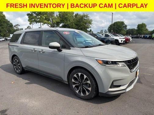 Ceramic Silver 2023 Kia Carnival EX