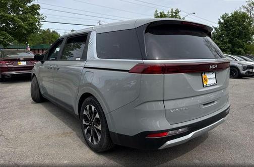 Ceramic Silver 2023 Kia Carnival EX