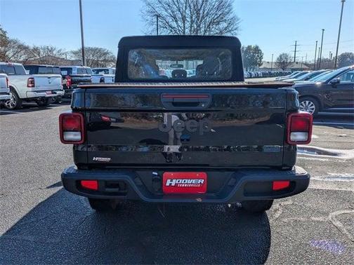 2024 Jeep Gladiator Sport