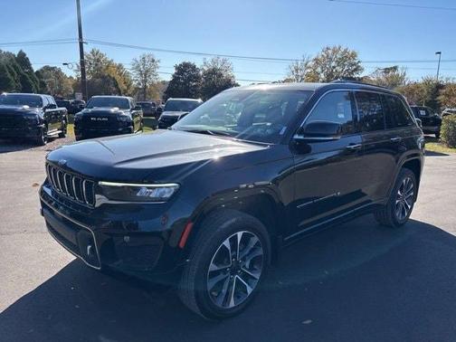 2022 Jeep Grand Cherokee Overland