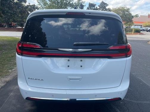 2024 Chrysler Pacifica Touring-L