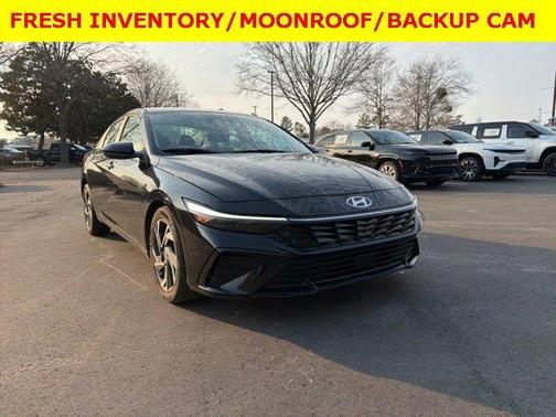 2025 Hyundai ELANTRA SEL Convenience