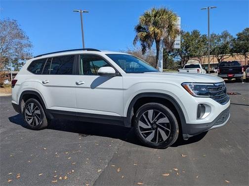 2025 Volkswagen Atlas 2.0T SE w/Technology