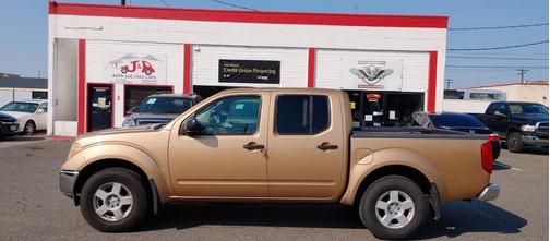 2005 Nissan Frontier SE Crew Cab