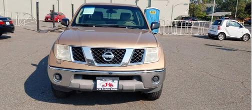 2005 Nissan Frontier SE Crew Cab