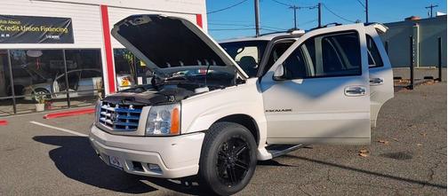 2006 Cadillac Escalade Base
