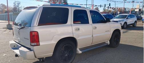 2006 Cadillac Escalade Base