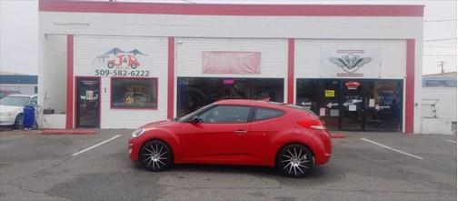 2014 Hyundai Veloster RE:FLEX w/Black