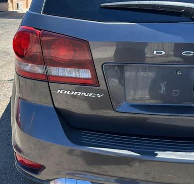 Granite Crystal Metallic Clearcoat 2016 Dodge Journey Crossroad