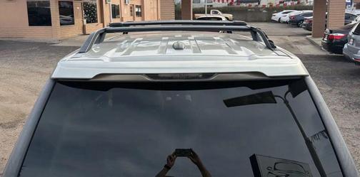 2014 Land Rover LR2 HSE LUX Sport Utility 4D