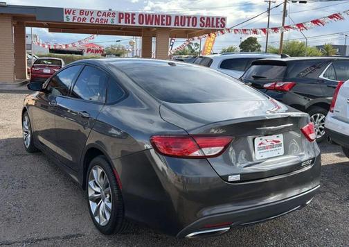 2015 Chrysler 200 S