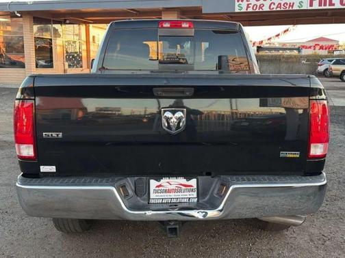 2018 RAM 1500 SLT