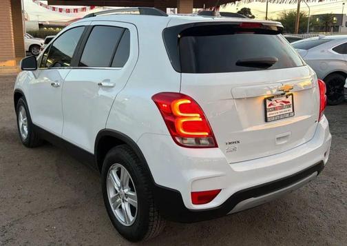 Summit White 2020 Chevrolet Trax LT