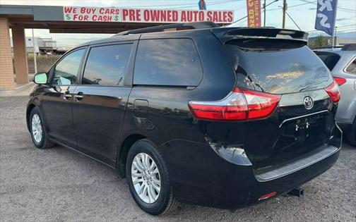 2016 Toyota Sienna XLE