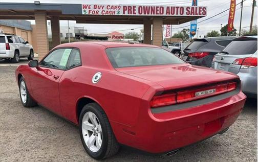 2013 Dodge Challenger SXT