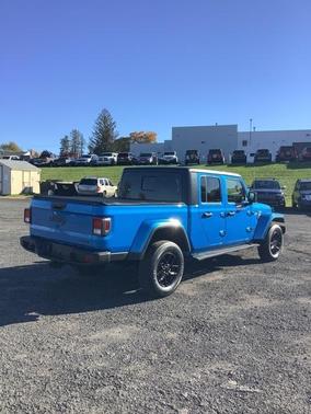 2021 Jeep Gladiator Sport