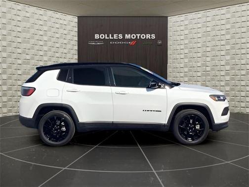 2022 Jeep Compass Altitude