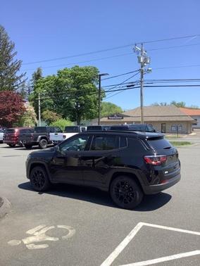 2022 Jeep Compass Altitude