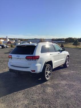 2022 Jeep Grand Cherokee WK Limited