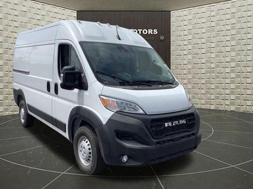 Bright White Clearcoat 2026 RAM ProMaster 1500 Base