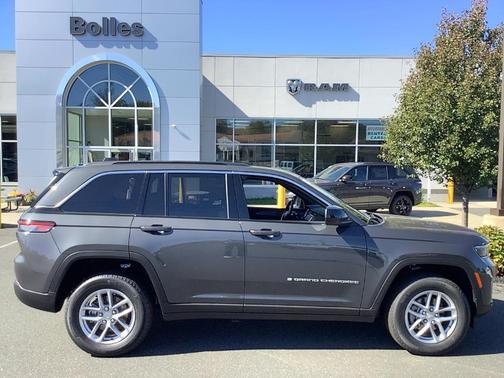 2025 Jeep Grand Cherokee Laredo X