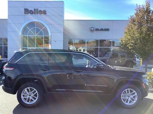 2025 Jeep Grand Cherokee Laredo X