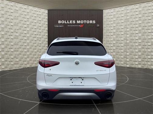 2022 Alfa Romeo Stelvio Ti