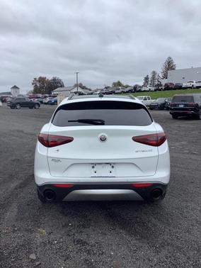 2022 Alfa Romeo Stelvio Ti