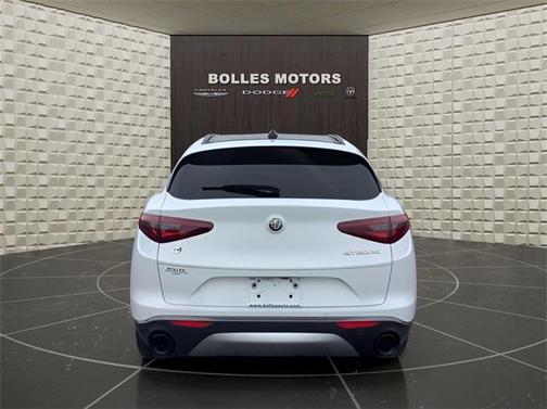 2022 Alfa Romeo Stelvio Ti