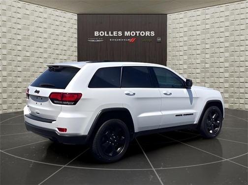 2021 Jeep Grand Cherokee Laredo