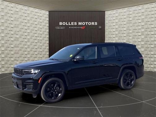 2022 Jeep Grand Cherokee L Laredo