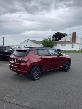 2022 Jeep Compass Altitude
