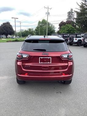 2022 Jeep Compass Altitude