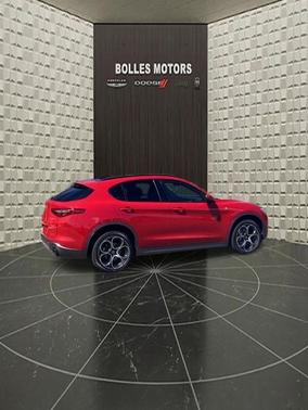 Rosso 2023 Alfa Romeo Stelvio Ti