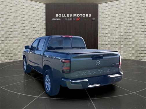 2022 Nissan Frontier SV